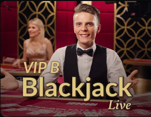 拉菲尼亚：无法上场与队友并肩作战很难受，但一切还没有结束